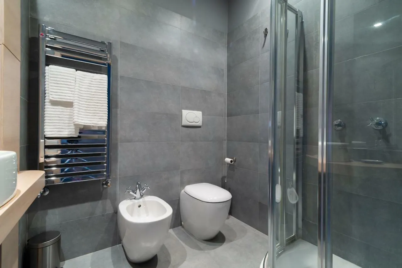 Grancini 6 - Pagano City Life Luxury Apartment ! Milan 0*,